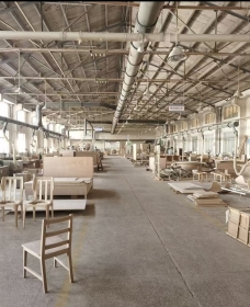 佛山市湘荷家具有限公司